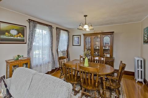 41 Bemis St, Chicopee, MA 01013 photo 4