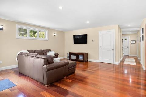 32 Thurlow St, Georgetown, MA 01833 photo 8