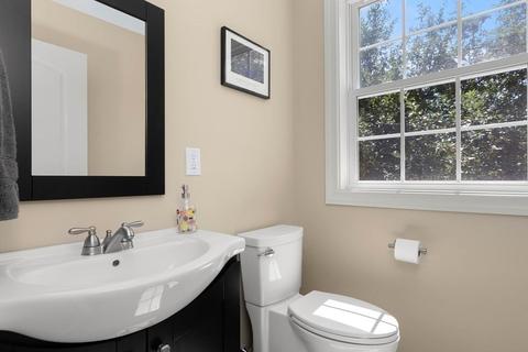 32 Thurlow St, Georgetown, MA 01833 photo 14