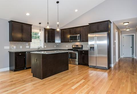 173 Cabinet St, Springfield, MA 01129 photo 9