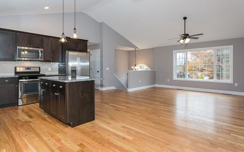 173 Cabinet St, Springfield, MA 01129 photo 15