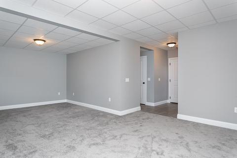 173 Cabinet St, Springfield, MA 01129 photo 32