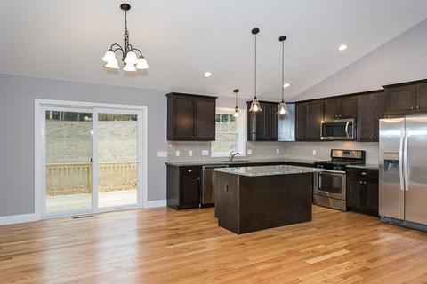 173 Cabinet St, Springfield, MA 01129 photo 8