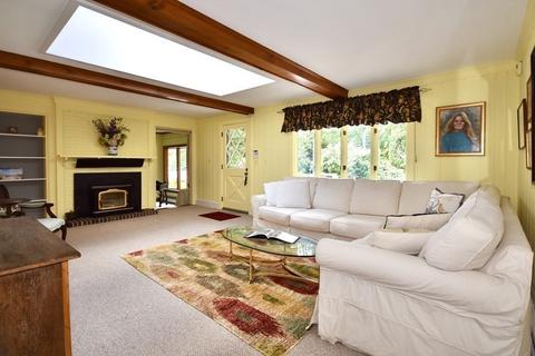 459 Point Rd, Marion, MA 02738 photo 12