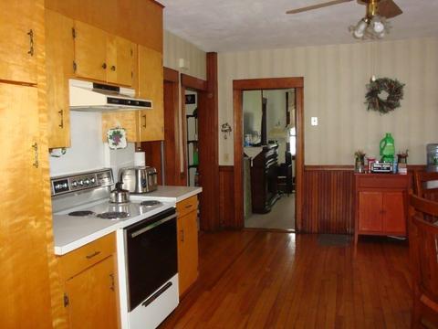 8 George St, Webster, MA 01570 photo 4
