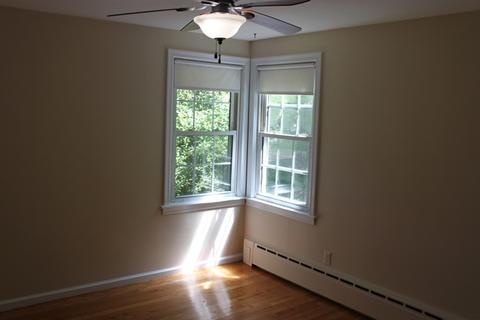 97 Brewster St, Springfield, MA 01119 photo 14
