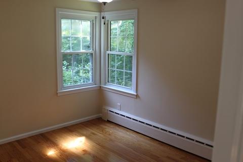 97 Brewster St, Springfield, MA 01119 photo 13