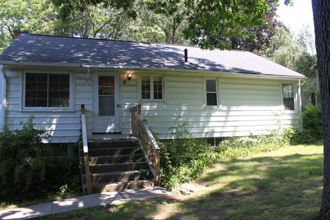 97 Brewster St, Springfield, MA 01119 photo 19
