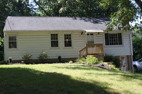 97 Brewster St, Springfield, MA 01119 photo 1