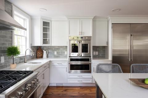 223 North St, Hingham, MA 02043 photo 4