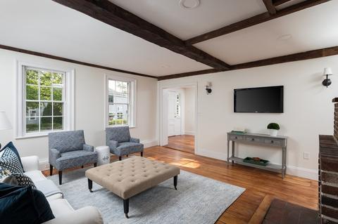 223 North St, Hingham, MA 02043 photo 8