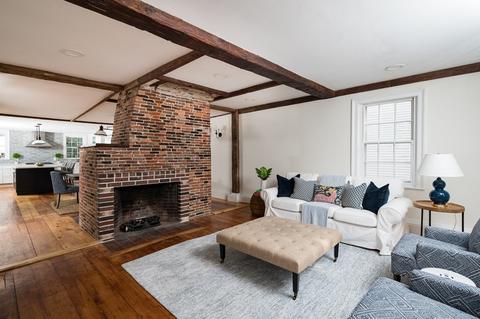 223 North St, Hingham, MA 02043 photo 9