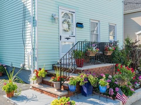 2 Hadley Ct, Everett, MA 02149 photo 3