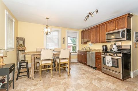 72 Minot St, Reading, MA 01867 photo 4