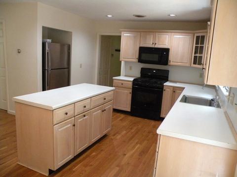 9 Windham Cir, Canton, MA 02021 photo 5