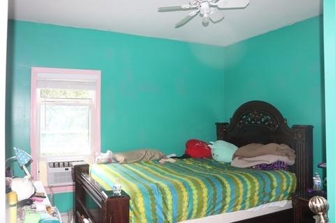 24 Tracy St, Springfield, MA 01104 photo 9
