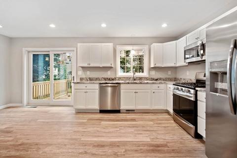 416 Nottingham St, Springfield, MA 01104 photo 6
