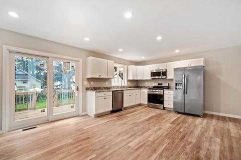 416 Nottingham St, Springfield, MA 01104 photo 7