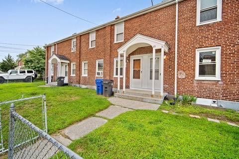 85 Putnam Cir, Springfield, MA 01104 photo 1