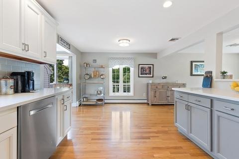 42 Mohawk St, Danvers, MA 01923 photo 9