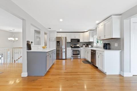 42 Mohawk St, Danvers, MA 01923 photo 8