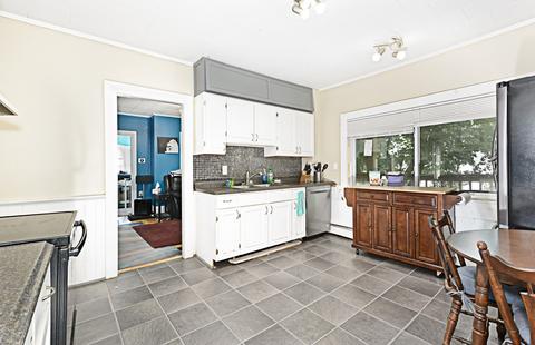 7 5th Ave, Webster, MA 01570 photo 8