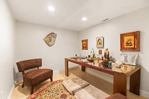 56 Clearwater Rd, Chestnut Hill, MA 02467 photo 15
