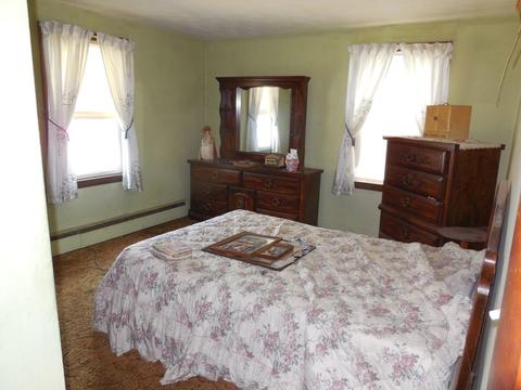 28 Ward Ave, Easthampton, MA 01027 photo 10