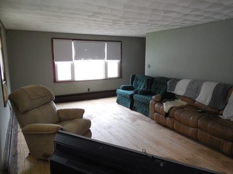 28 Ward Ave, Easthampton, MA 01027 photo 4