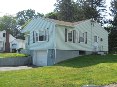 28 Ward Ave, Easthampton, MA 01027 photo 2