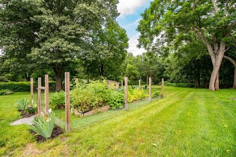 51 Adams St, Danvers, MA 01923 photo 34