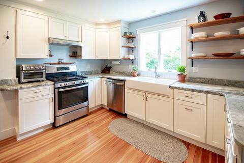 51 Adams St, Danvers, MA 01923 photo 13
