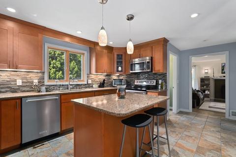 35 Devonshire Rd, Attleboro, MA 02703 photo 9
