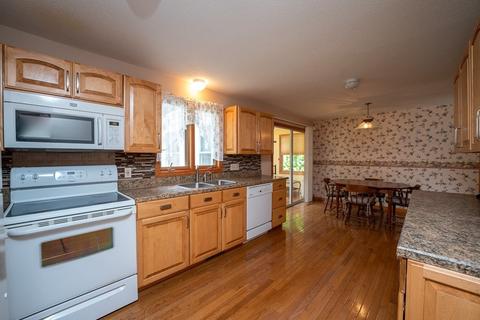 7 Ryan Cir, Springfield, MA 01128 photo 11