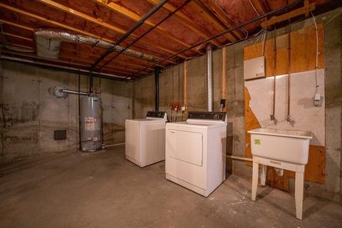 7 Ryan Cir, Springfield, MA 01128 photo 30