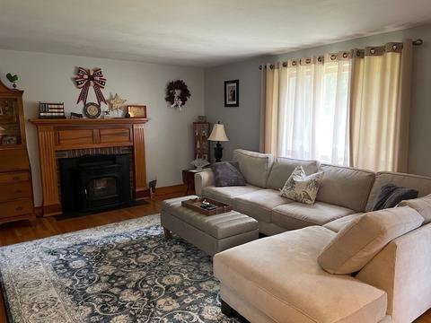 25 Helberg Rd, Springfield, MA 01128 photo 4