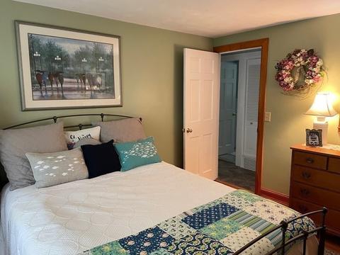25 Helberg Rd, Springfield, MA 01128 photo 18