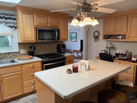 25 Helberg Rd, Springfield, MA 01128 photo 10