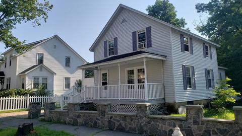 37 Vineyard St, Worcester, MA 01603 photo 2
