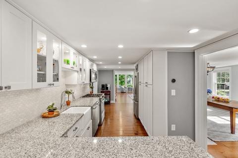 14 Francis Rd, Wellesley, MA 02482 photo 13