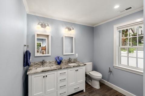 14 Francis Rd, Wellesley, MA 02482 photo 17