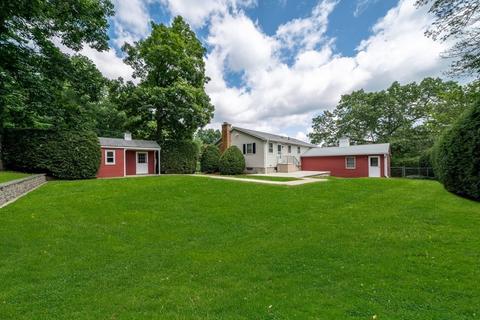 8 Pinewood Dr, Webster, MA 01570 photo 31