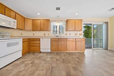75 King Philip Rd, Worcester, MA 01606 photo 17