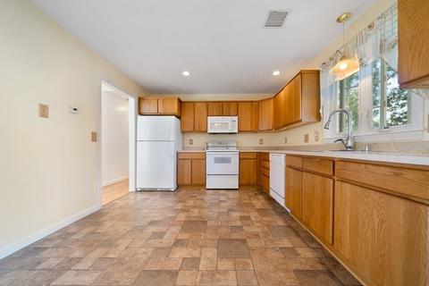 75 King Philip Rd, Worcester, MA 01606 photo 18
