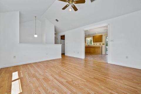 75 King Philip Rd, Worcester, MA 01606 photo 22