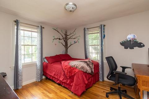 28 Spence St, Chicopee, MA 01020 photo 17