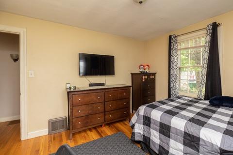 28 Spence St, Chicopee, MA 01020 photo 20