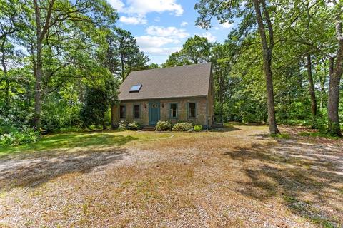 155 James Cir, Mashpee, MA 02649 photo 1