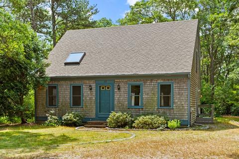155 James Cir, Mashpee, MA 02649 photo 3