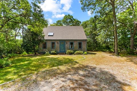 155 James Cir, Mashpee, MA 02649 photo 2